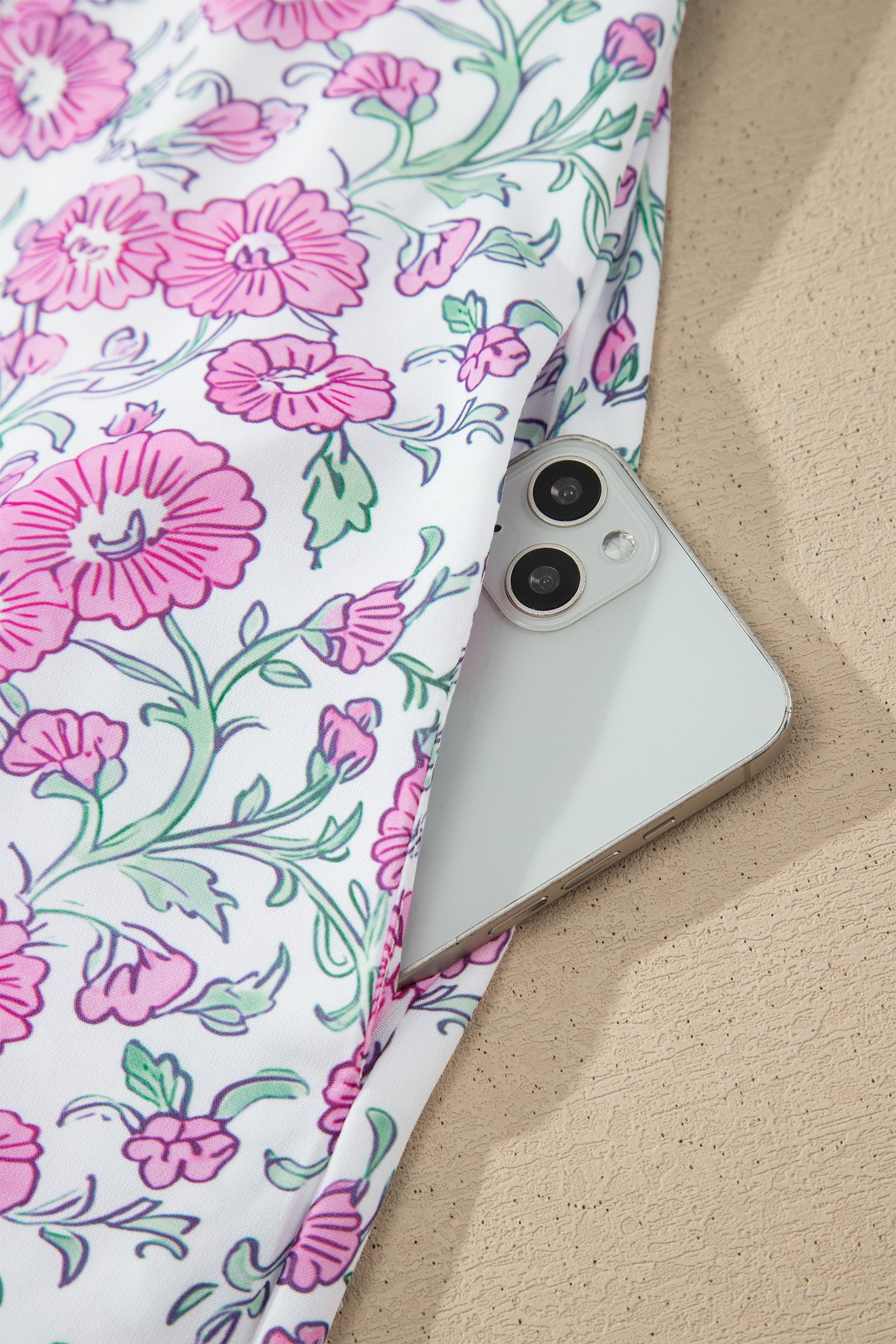 Mini-robe à imprimé floral et à rayures en patchwork avec bretelles et nœud papillon bleu ciel