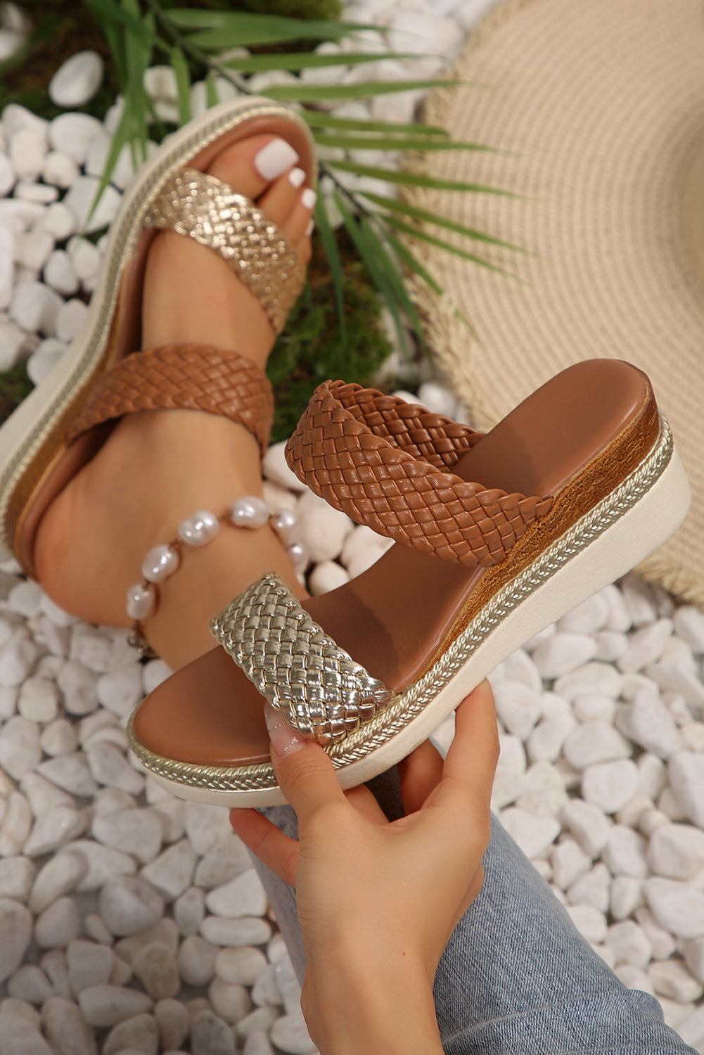 Pièce mode femme — doré