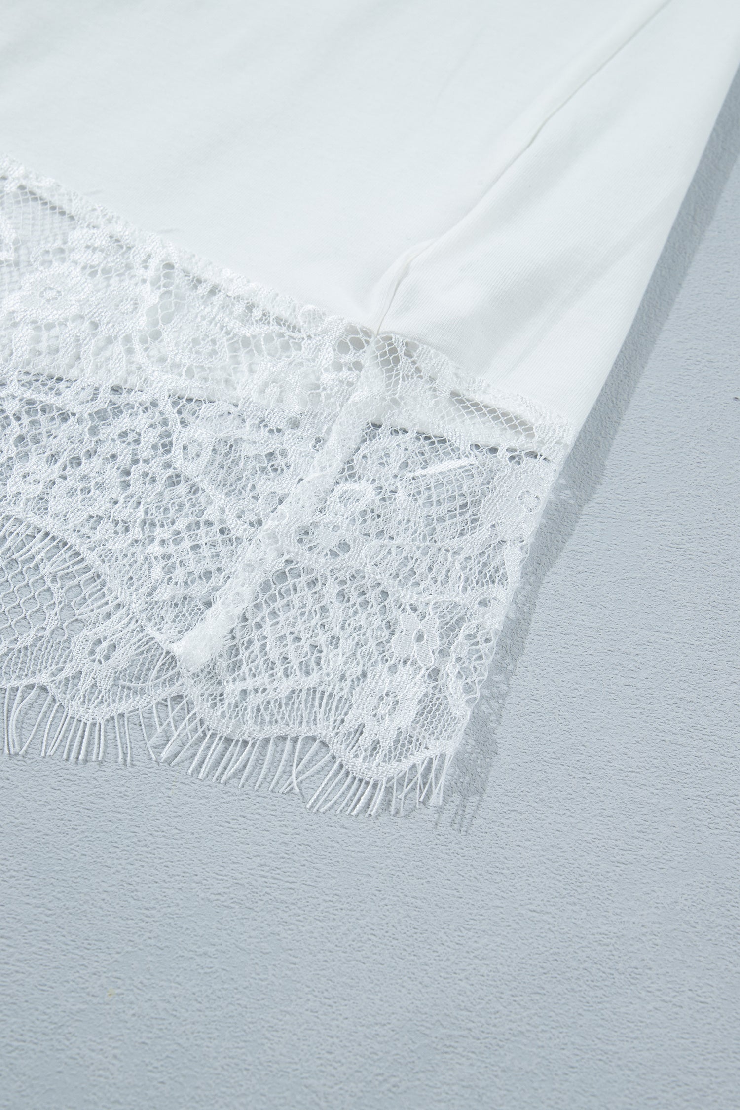White Asymmetric Lace Hem — Tops/Tops & Tees, vue 7, LeGeekShop