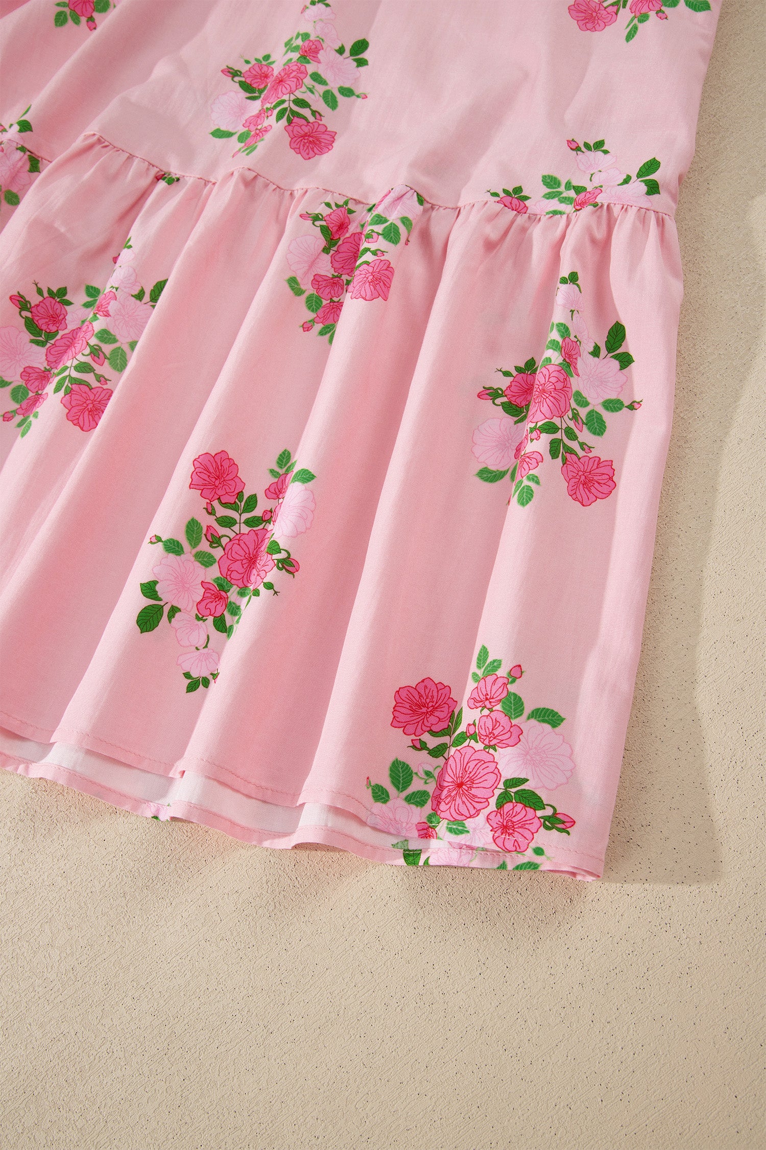Robe longue à imprimé floral à manches courtes et col cranté bleu ciel