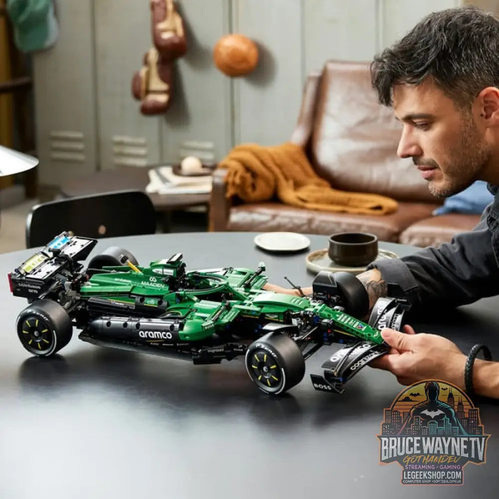 LEGO 42240 Technic Aston Martin Aramco AMR25 F1 Auto, jeu de construction - LEGO - vue 6
