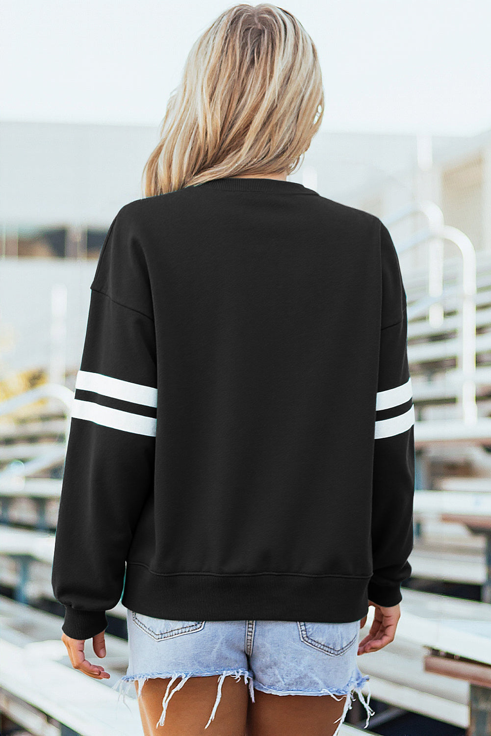 Sweat détails varsity, épaules tombantes, oversized — blanc