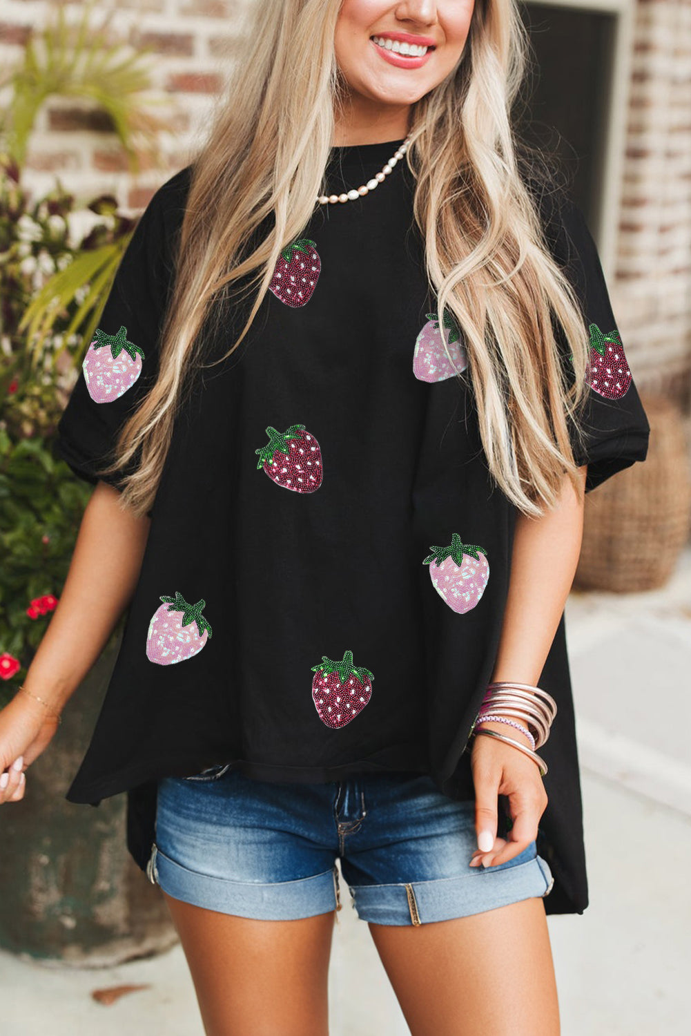 T-shirt femme graphique, paillettes, coupe décontractée — noir