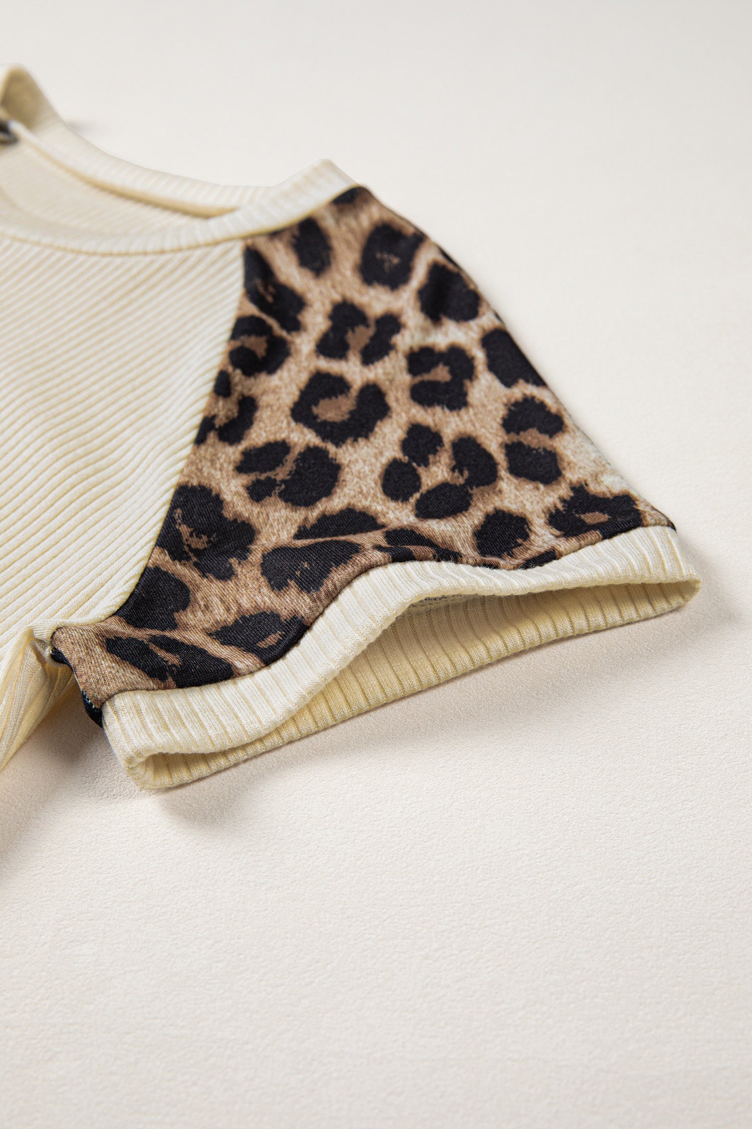 Apricot Ribbed Color Block — Tops/Tops & Tees, vue 6, LeGeekShop