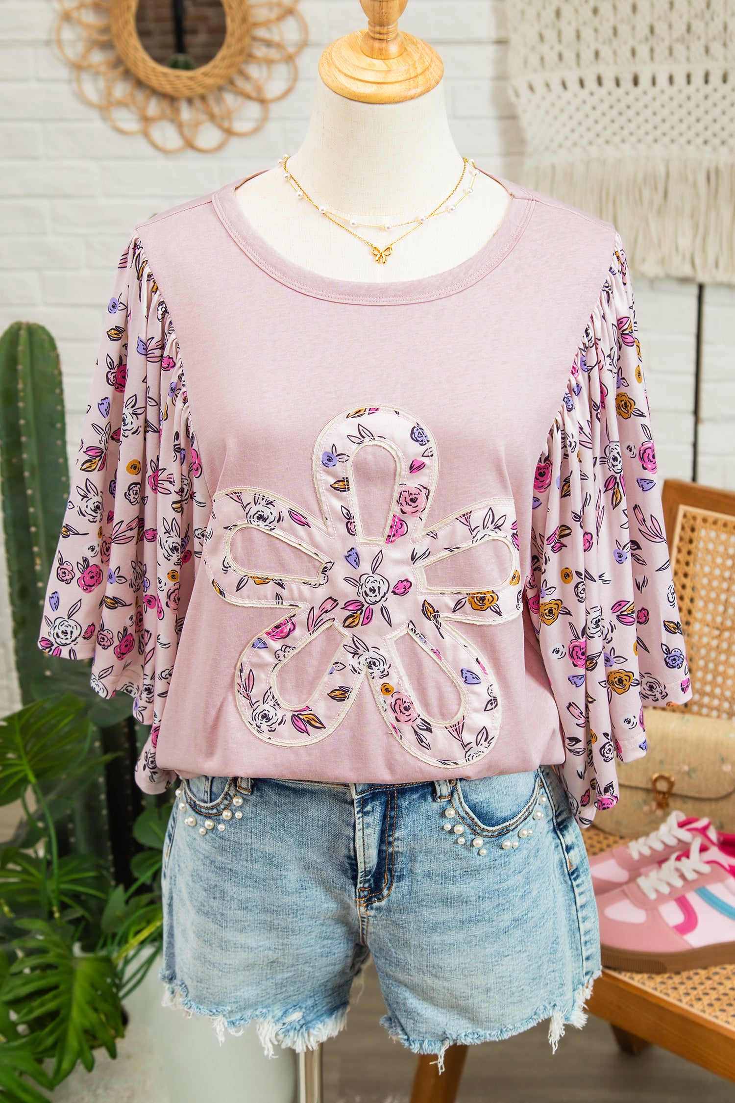 Pink Contrast Floral Patched Flowy Half Sleeve Blouse