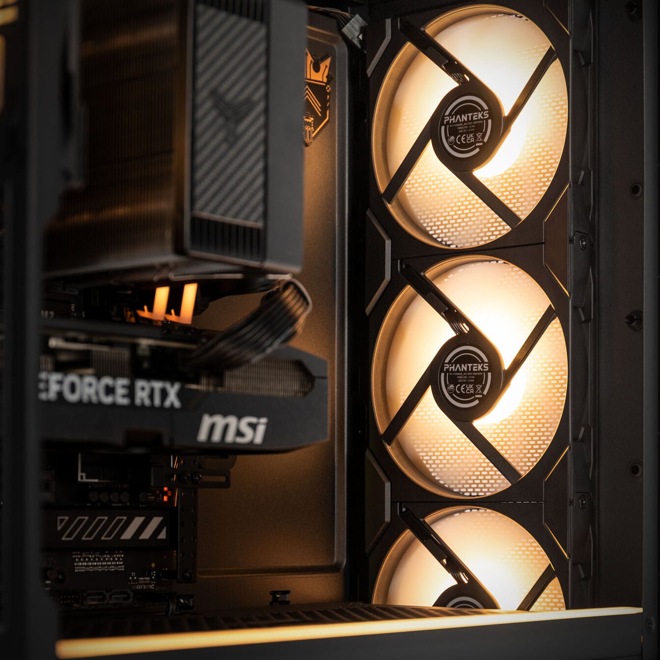 KingForge Gaming-PC Gold, AMD Ryzen 5 7500X3D, RTX 5070, Phanteks Eclipse G400A – Fertig-PC - King Mod Systems - vue 8