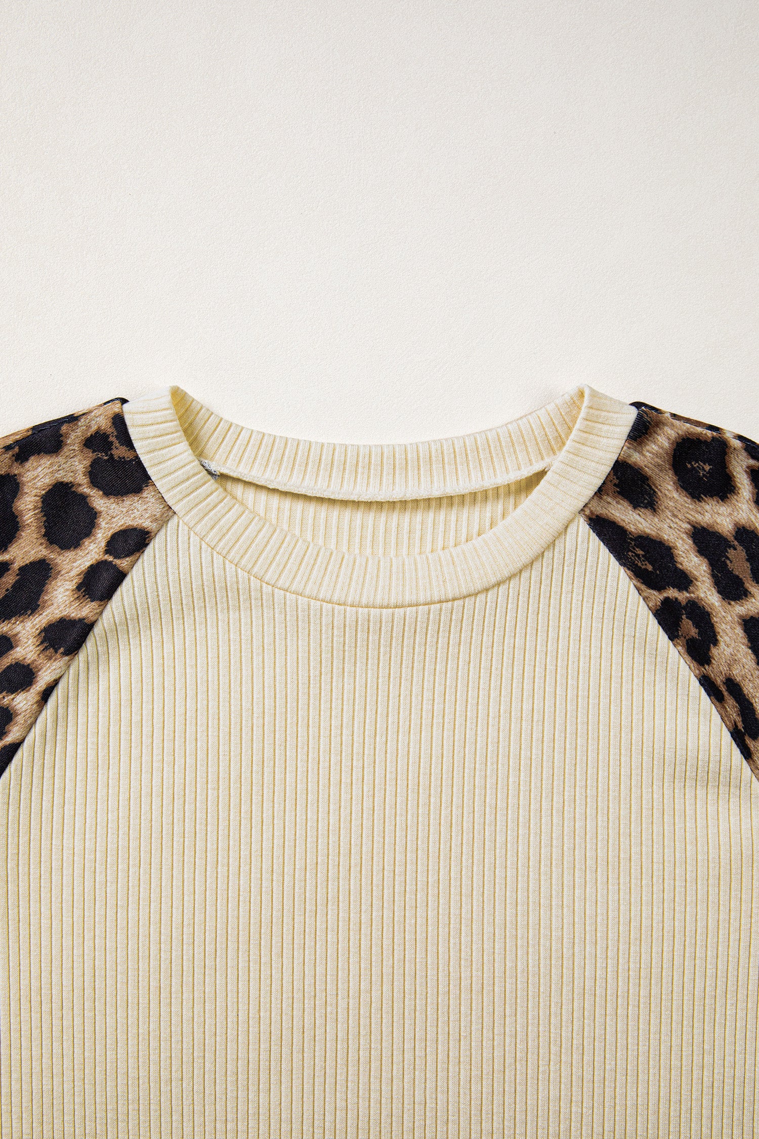 Apricot Ribbed Color Block — Tops/Tops & Tees, vue 4, LeGeekShop