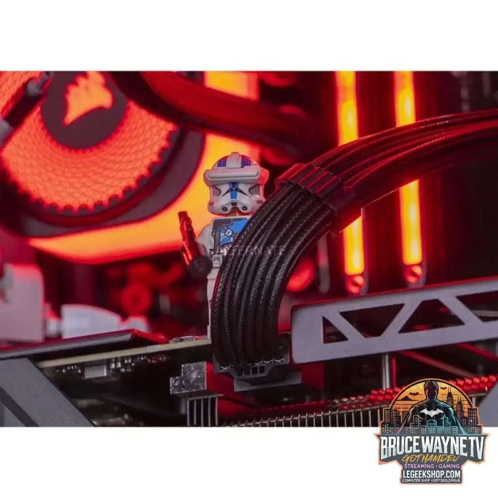 Custom PC Series • iCUE Red Madness Gaming-PC — vue 7