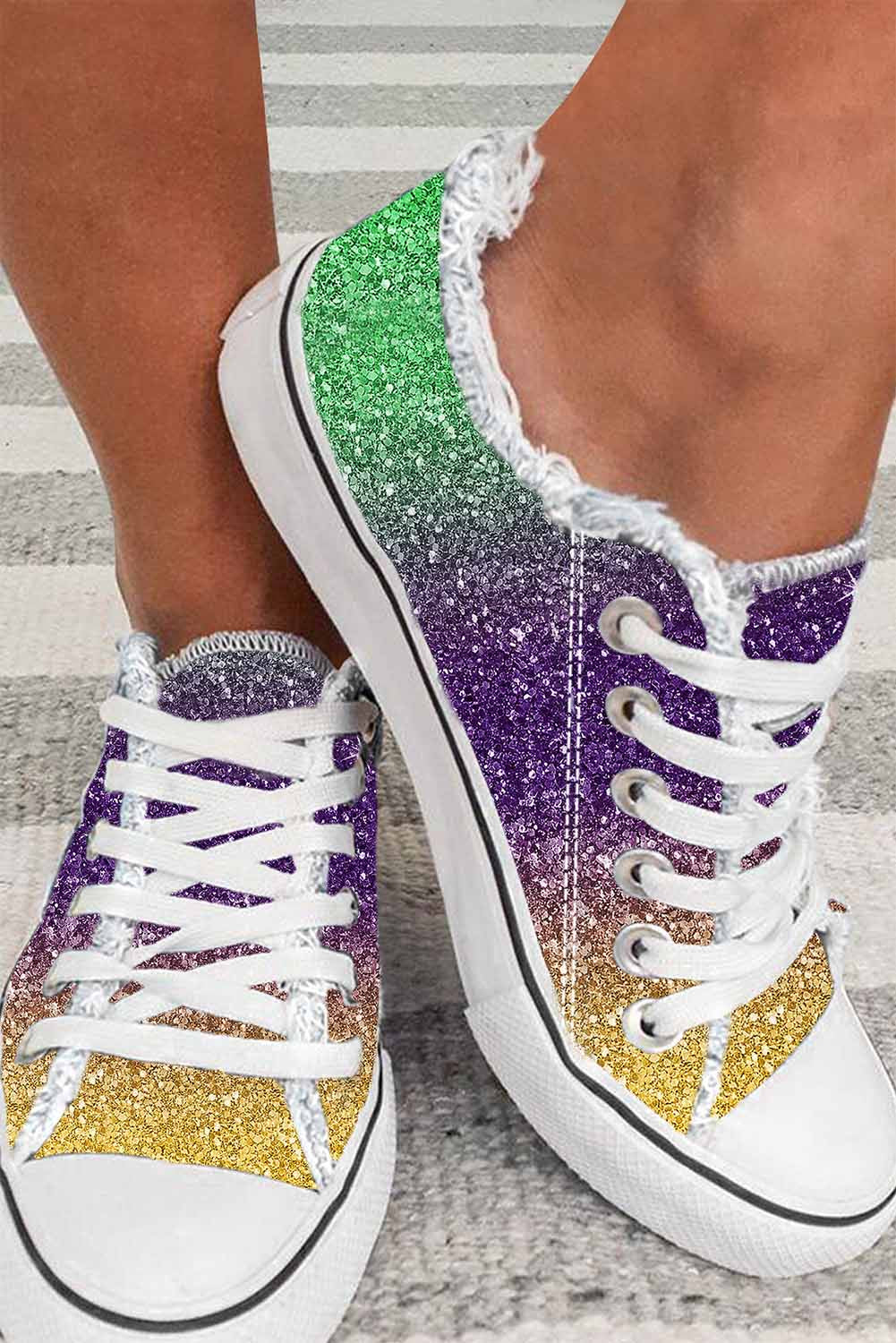 Pièce mode femme — multicolore