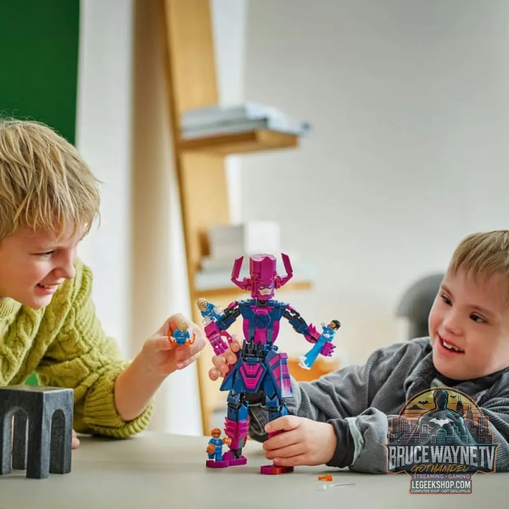 LEGO 76316 Marvel Super Heroes Fantastic Four vs. Galactus Baufigur, jeu de construction - LEGO - vue 2