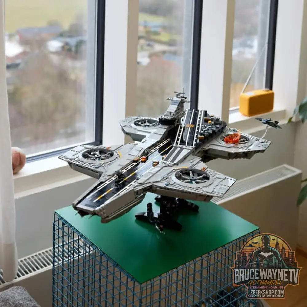 LEGO 76354 Marvel Super Heroes S.H.I.E.L.D.-Helicarrier, jeu de construction - LEGO - vue 3