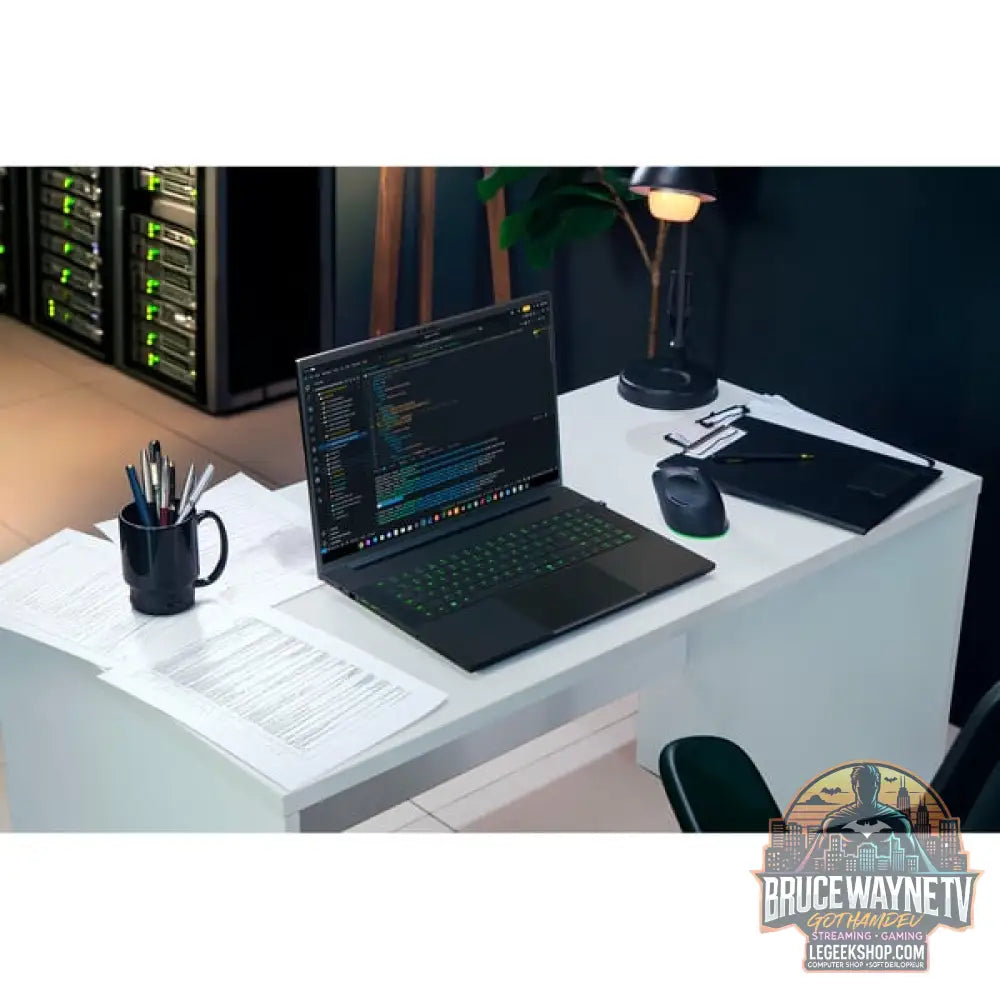 Razer Blade 18 (RZ09-0582DGR9-R3G1), Gaming-Notebook - vue 16